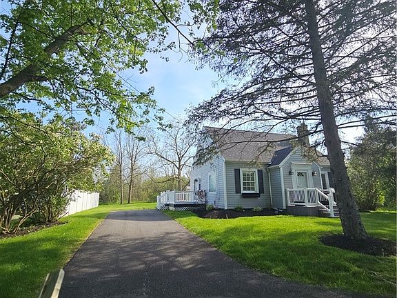 3rd image of 1214 Saunders Settlement Rd