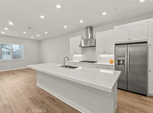 27275 Red Willow Ct, Valencia, CA 91381