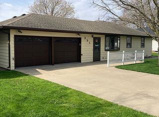 251 W Monroe St, Dike, IA 50624