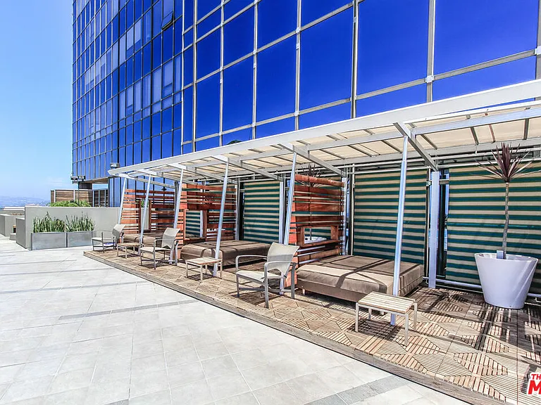 1100 Wilshire Blvd #1805 — Photo 7