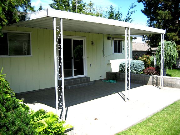 4th image of 526 Dayton Dr