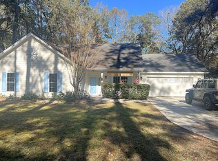 20 Sea Gull Dr, Beaufort, SC 29907