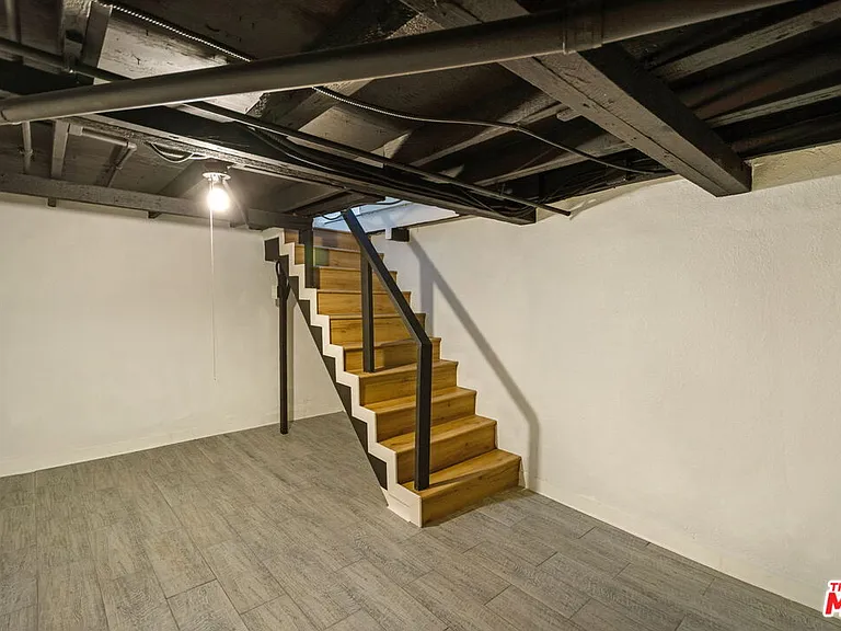 333 W 70th St #333 — Photo 15