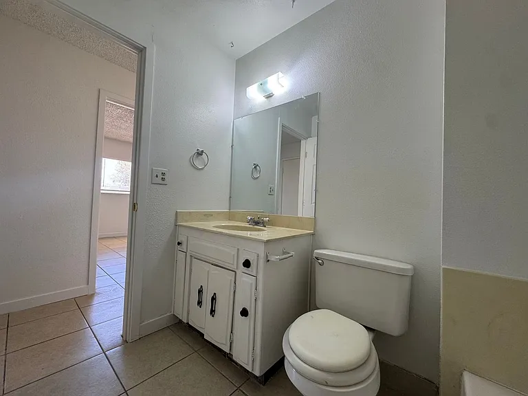 205 Ashlan Way — Photo 8