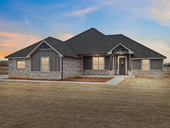 3rd image of 1922 E Ranch Ln