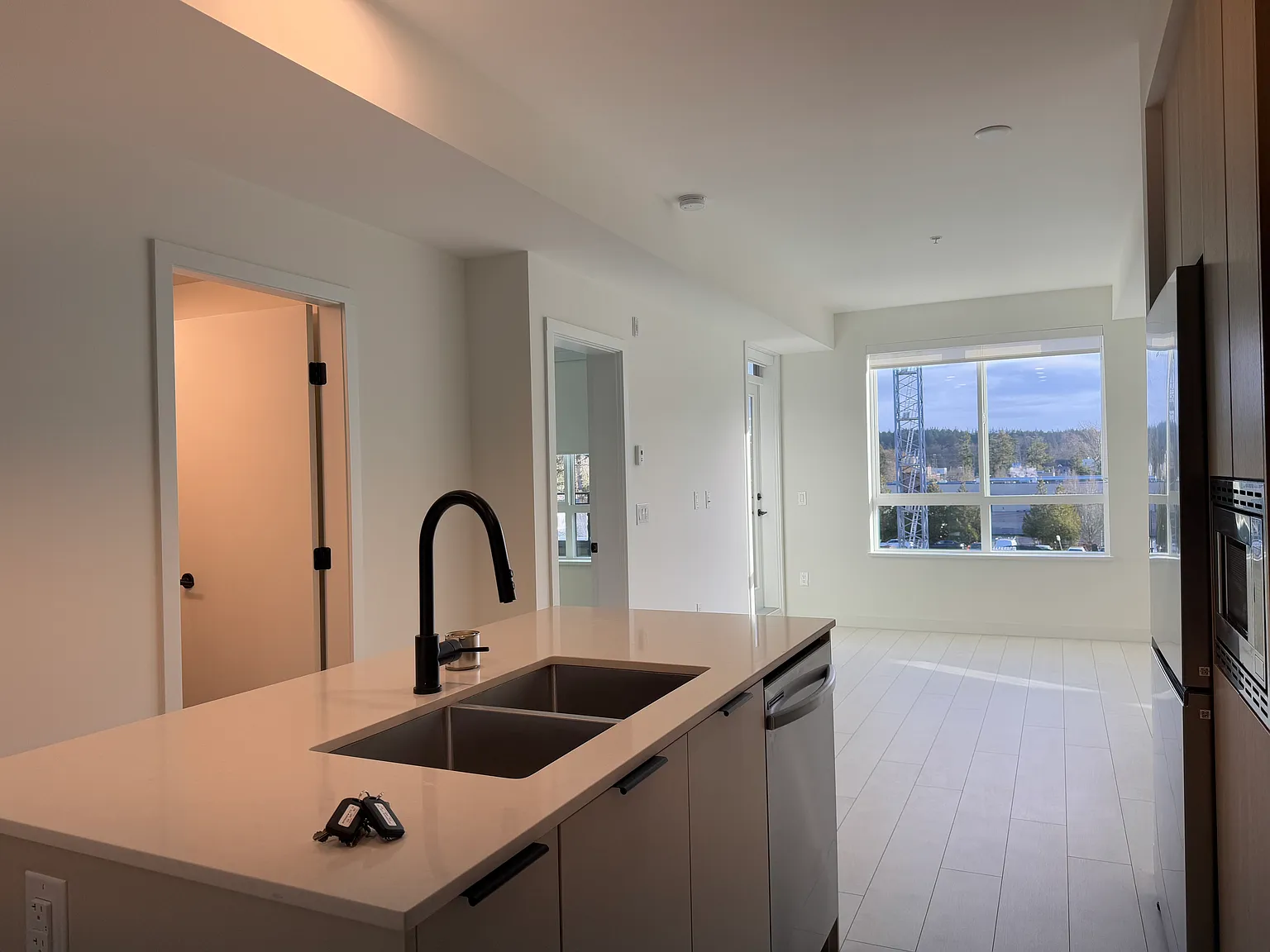 1 bed, 591 sqft, $1,600 — Photo 2