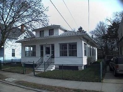 1st image of 40 Babcock St
