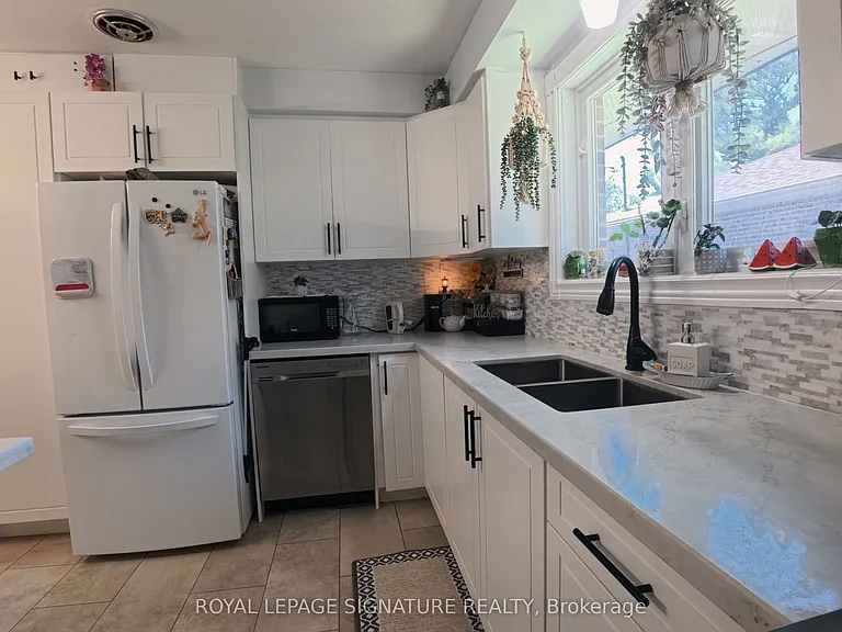 3471 The Credit Woodlands #UPPER — Photo 9