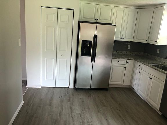 5th image of 151 Gingerwood Ct