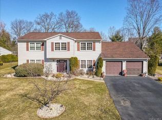 33 Yale Dr, New City, NY 10956