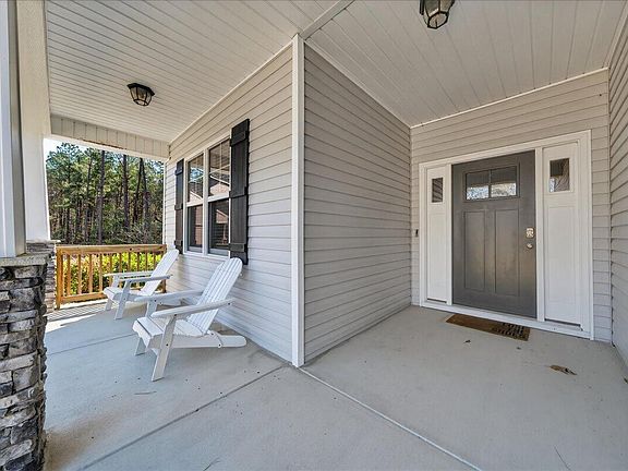 4th image of 102 Linda Lou Ln