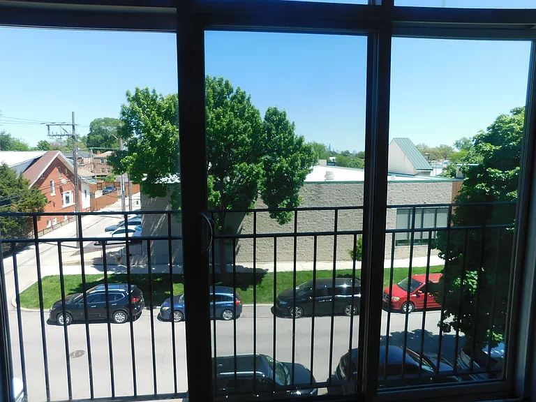 1612 N Nagle Ave #3 — Photo 6