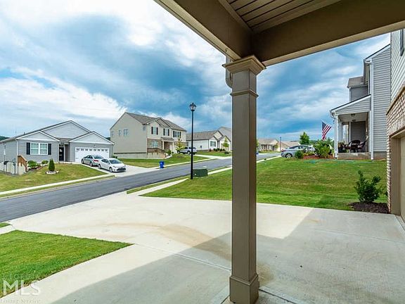 2nd image of 3221 SE Camellia Way