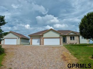 13990 Spartacus Ln, Louisville, NE 68037