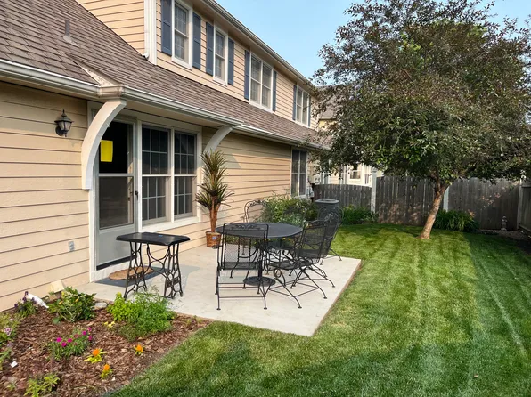 3111 Cottage Ln, Lawrence, KS 66049