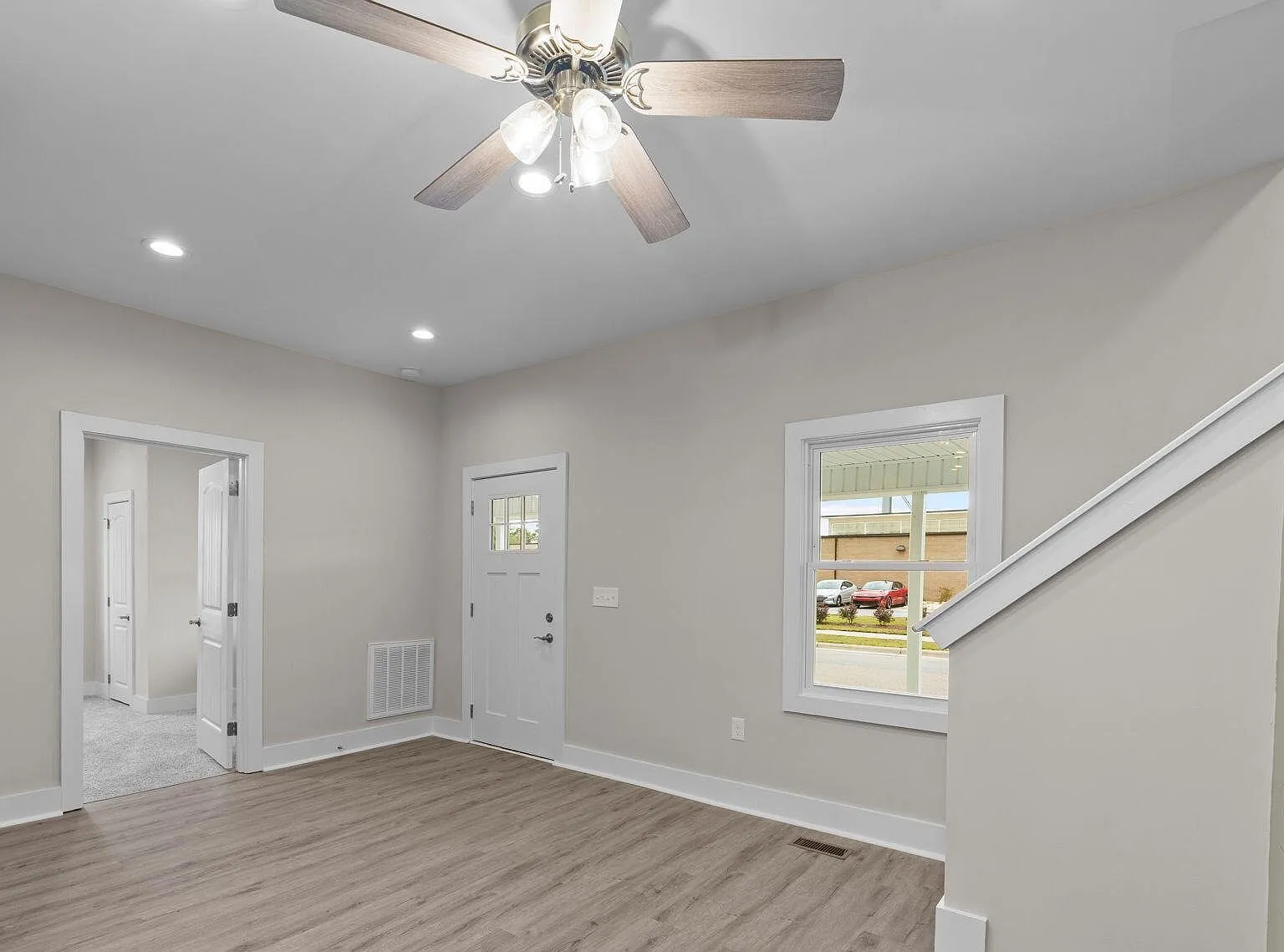 3 bed, 1417 sqft, $1,245 — Photo 3