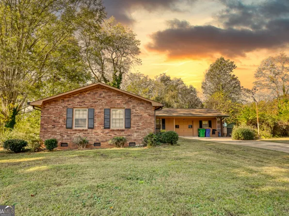 1594 Harbour Oaks Rd, Tucker, GA 30084