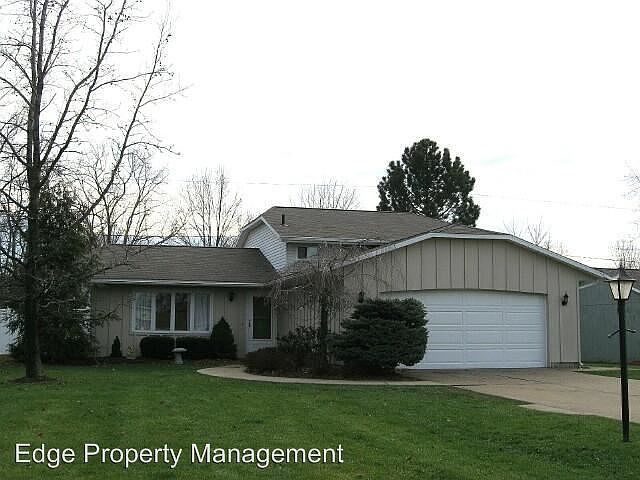 1st image of 301 Deepwood Ln