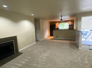 16608 NE 37th St #U2060, Redmond, WA 98052