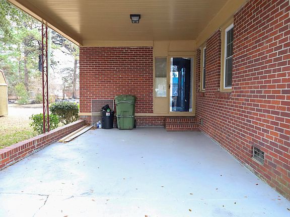 2nd image of 113 S Maple Ave.