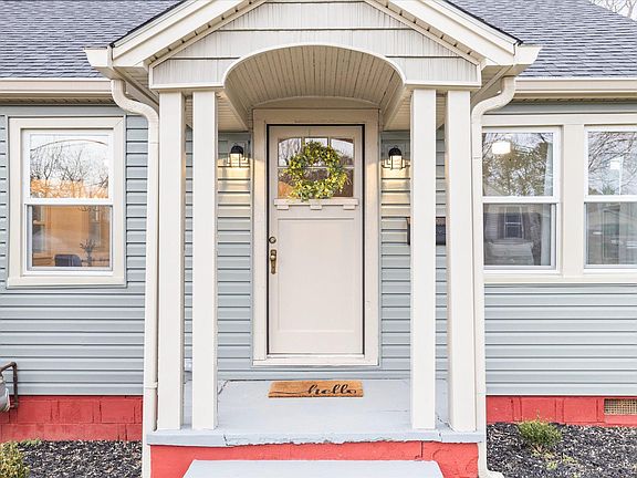 3rd image of 3110 Dempster St