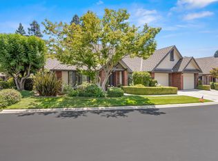 2555 W Bluff Ave UNIT 132, Fresno, CA