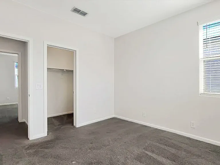 15733 W Polk St — Photo 20