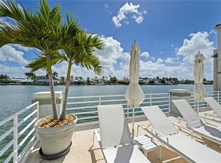 4560 Gulf Shore Blvd N, Naples, FL 34103