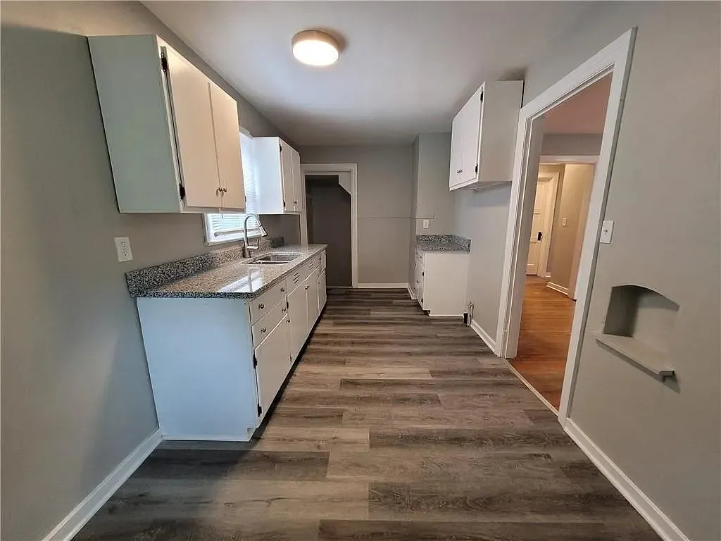 3 bed, 1.0 bath, 1225 sqft, $1,250 — Photo 4