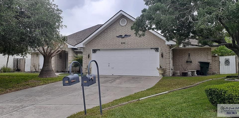 1st image of 606 Terrace Cir