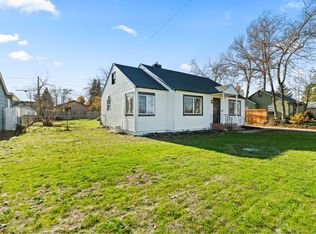 933 Dakota Ave, Medford, OR