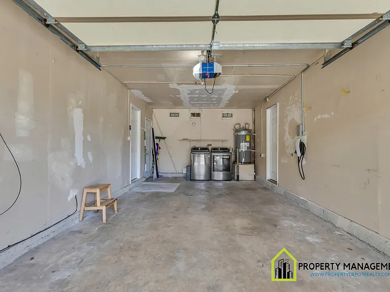 5334 Karbet Way — Photo 37
