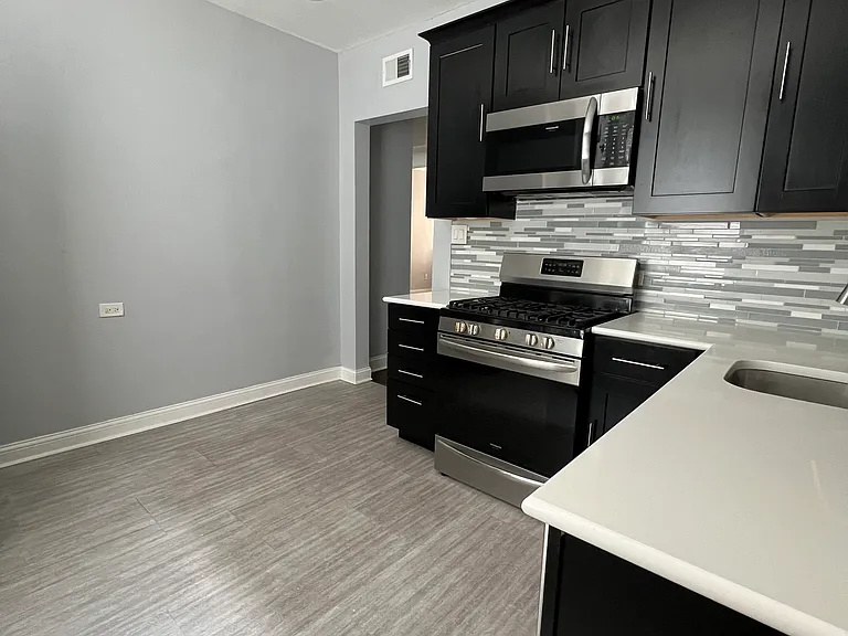6151 S Evans Ave #1 — Photo 2