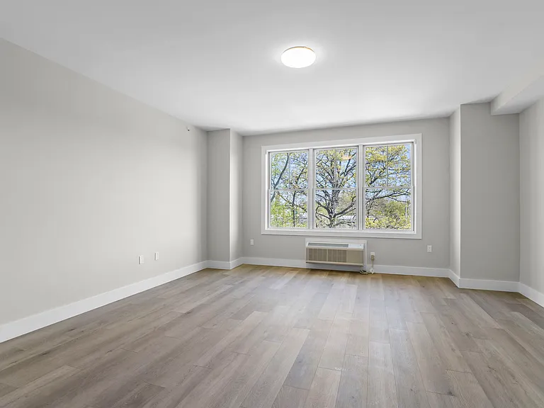 2021 Jones Rd #104 — Photo 8