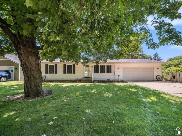 421 Portage St, Grass Lake, MI 49240