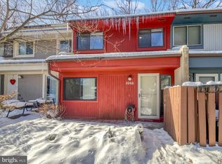 2268 White Cornus Ln, Reston, VA 20191