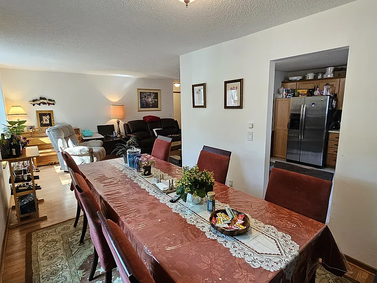 5140 Cottonwood Ln N — Photo 13