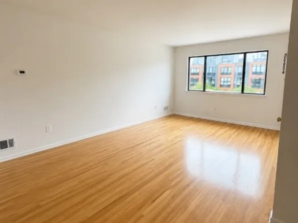 330 Taft Pl, Harrison, NJ 07029