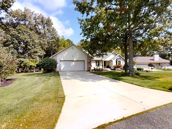 13 Windsor Point, Fairfield Glade, TN 38558