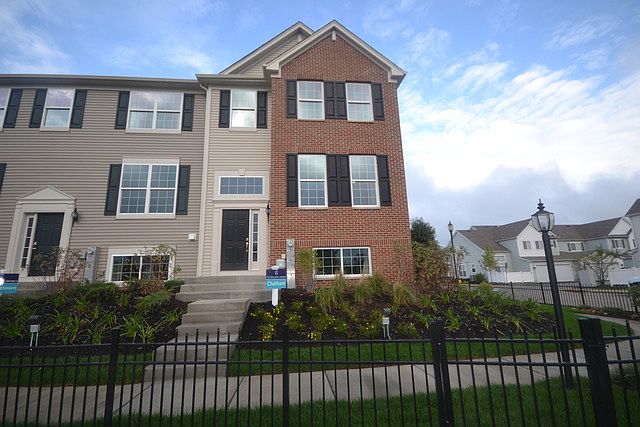 1st image of 223 Lionel Dr