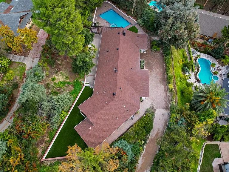 4732 Del Moreno Dr — Photo 85