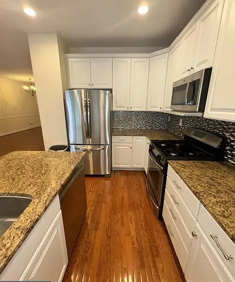 1204 Derry Ln — Photo 28