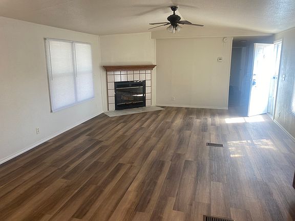 2nd image of 129 Loma Linda Ln