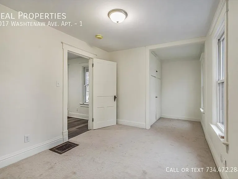 1017 Washtenaw Ave #1 — Photo 6