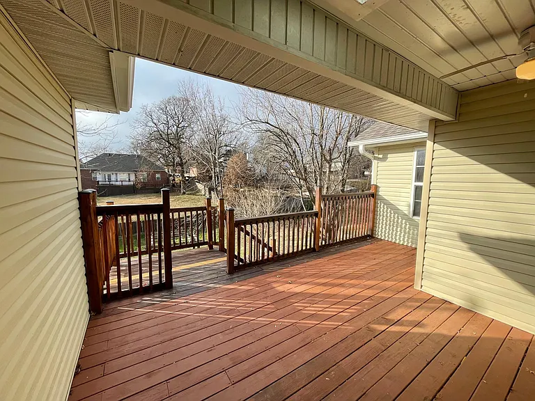 3666 Tara St — Photo 29
