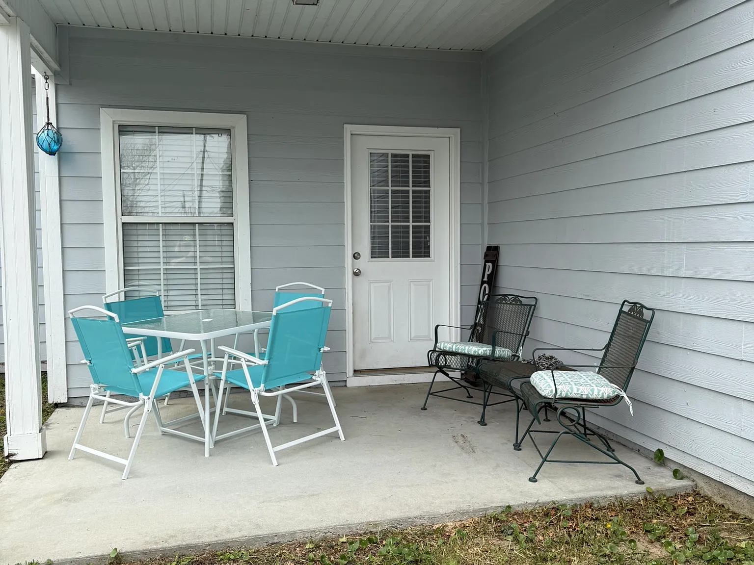 2619 Beech St — Photo 2