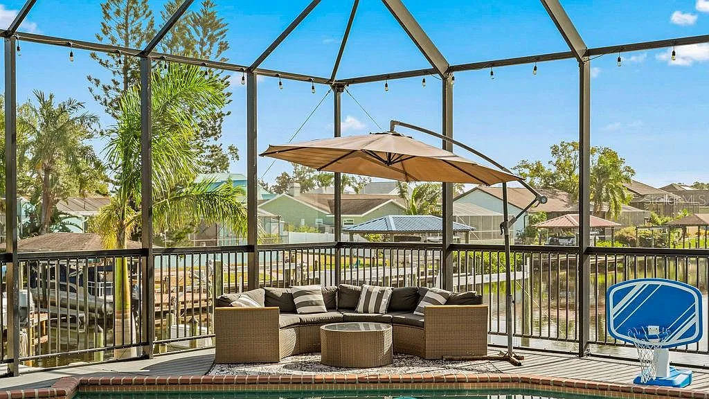 4 bed, 3.5 bath, 2585 sqft, $5,500 — Photo 4