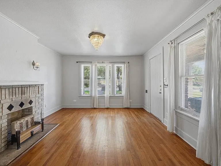4617 Lafayette Ave — Photo 9
