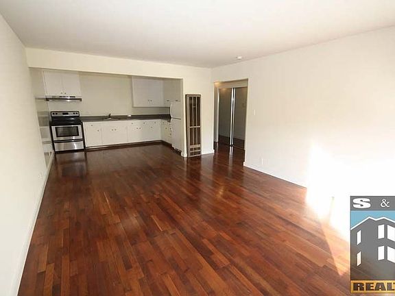 5th image of 3352 18th St APT 6