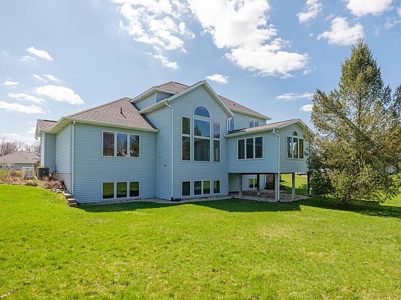 2nd image of 5402 Antiqua Cir